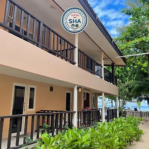 2* Affittacamere Naiyang Seaview Place